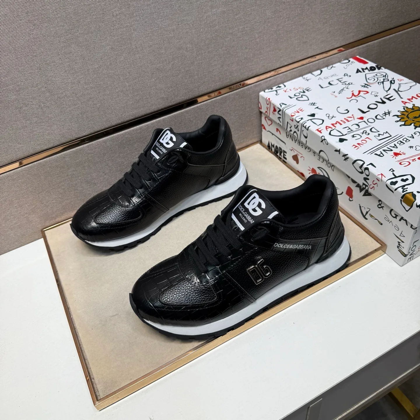 Men's men's shoes 💰pp460【DG～】Men's casual shoes 2025z cabinet sales simultaneously 🔶Size: 38-44 #️⃣ 🔷2 colors🔜The upper is made of multi-material splicing➕Genuine leather lining, comfortable and breathable, sole: original comfortable and wear-resistant outsole, ⚠️Real shot📱Photographed🎬The real thing is better📢📢📢